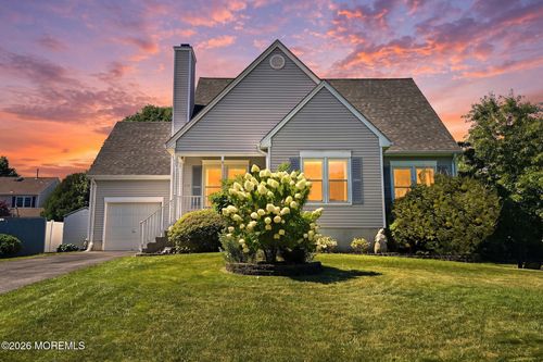 137 Bowline Rd, Manahawkin, NJ, 08050-1705 | Card Image