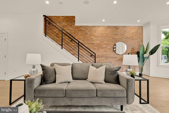 2035 N Capitol St Ne, Townhouse with 4 bedrooms, 4 bathrooms and null parking in WASHINGTON DC | Image 11
