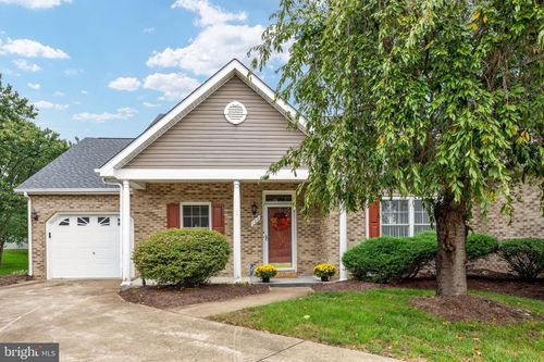 122 Bayberry Ct, STEPHENS CITY, VA, 22655-4048 | Card Image