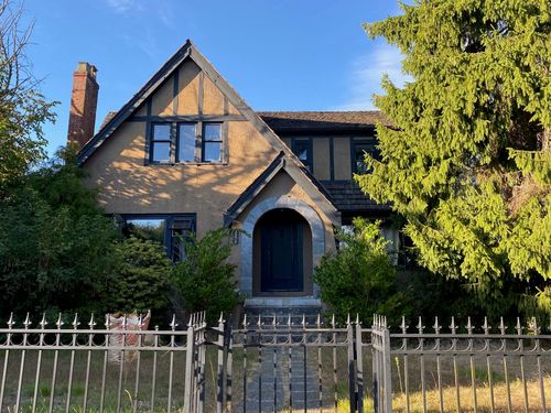 3205 W 35th Ave, Vancouver, BC, V6N2M9 | Card Image