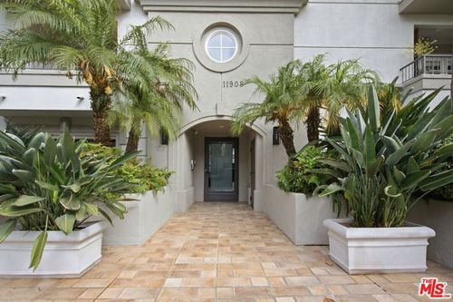 203-11908 Darlington Ave, Los Angeles, CA, 90049-5640 | Card Image