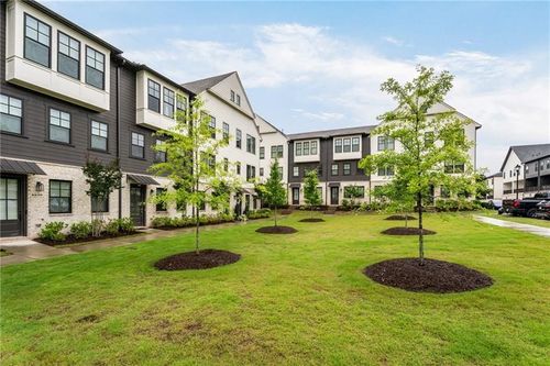 6635 Beacon Dr, Atlanta, GA, 30328-2984 | Card Image