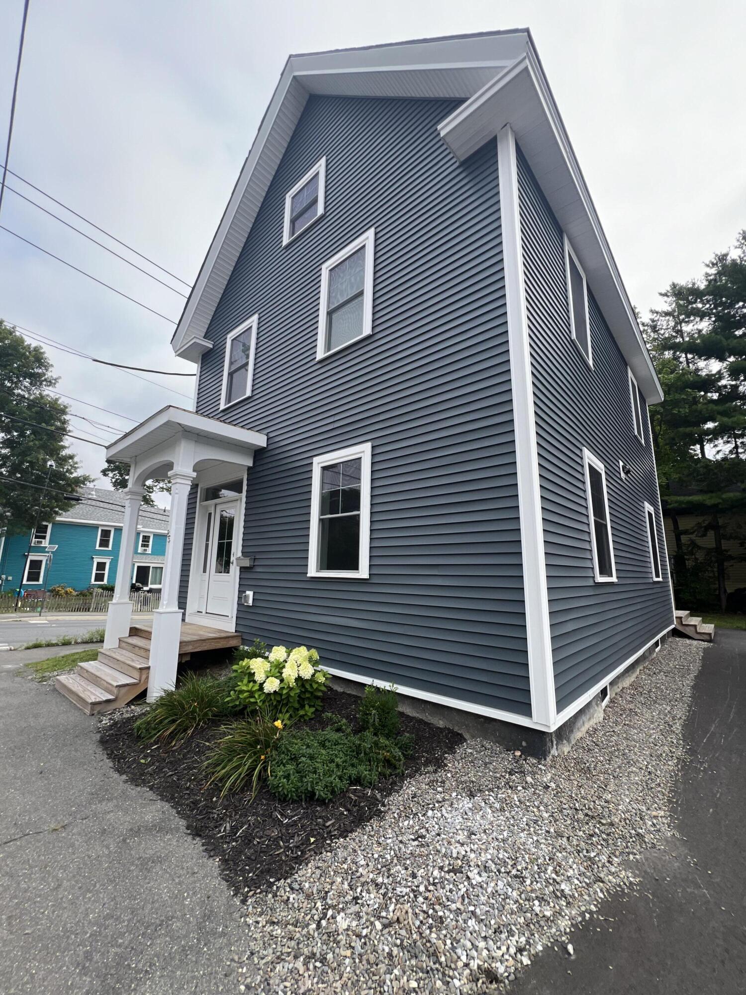 Fern St, Bangor, ME 04401