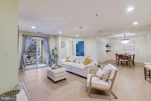 304-623 Admiral Dr, ANNAPOLIS, MD, 21401-8142 | Card Image