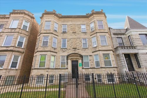 3e-3133 W Augusta Blvd, Chicago, IL, 60622-4304 | Card Image