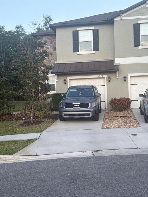 6942 Ripple Pond Loop, Zephyrhills, FL, 33541-4829 | Card Image