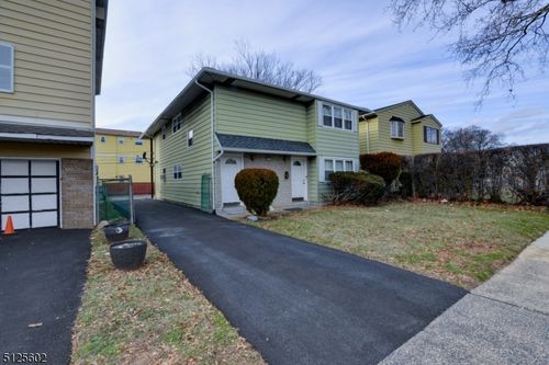 295 N Park St, East Orange, NJ, 07017-1819 | Card Image