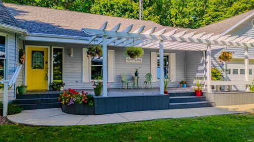 8748 W 100 N 27, Converse, IN, 46919-9523 | Card Image