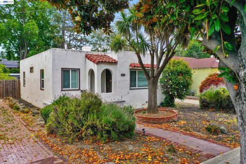 1245 Cotter Way, Hayward, CA, 94541-2104 | Card Image