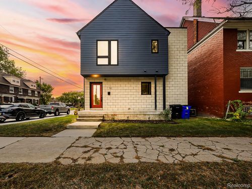 112 Mount Vernon St, Detroit, MI, 48202-2518 | Card Image