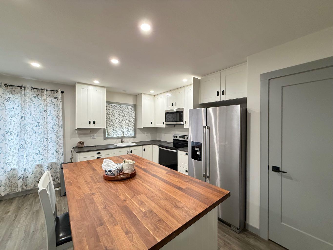 Residential in Lac Des Iles 5