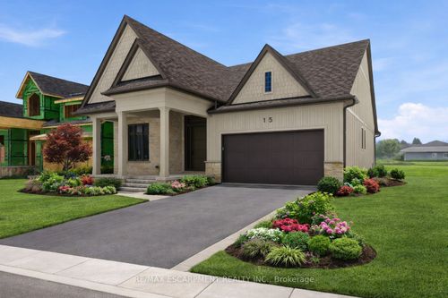15 Oakley Dr, Niagara Falls, ON, L0S1J0 | Card Image