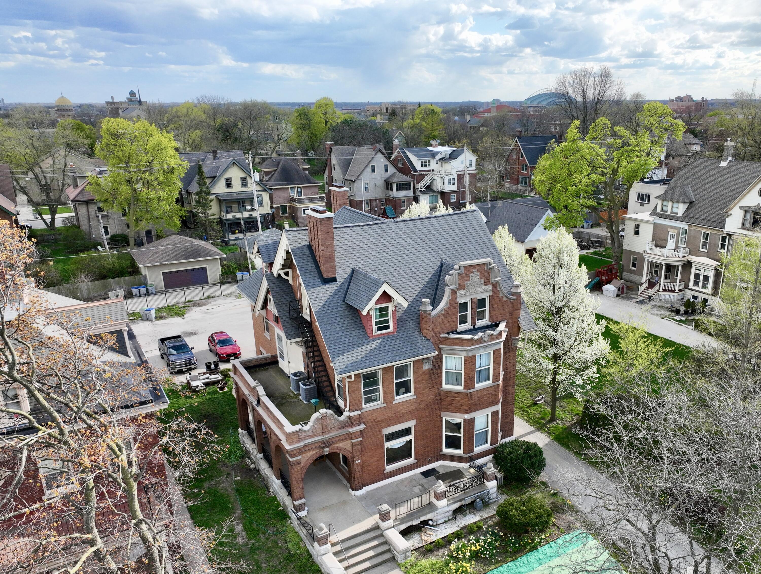 Highland Blvd, Milwaukee, WI 53208