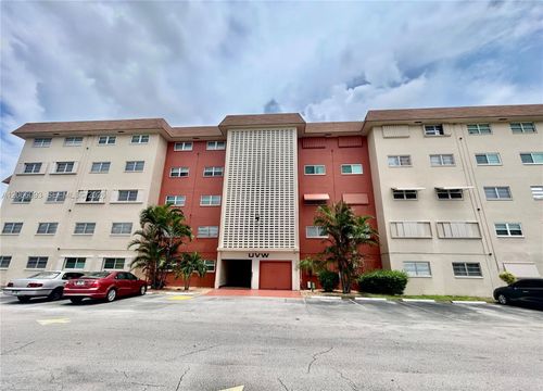 u503-5300 Washington St, Hollywood, FL, 33021-7796 | Card Image