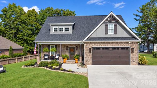 18 Wittenburg Springs Dr, Taylorsville, NC, 28681-6251 | Card Image