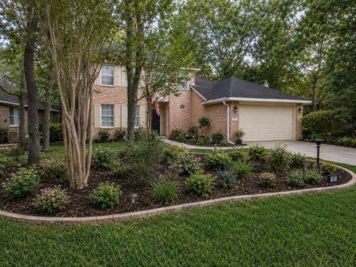 97 N Hollylaurel Cir, The Woodlands, TX, 77382-1337 | Card Image