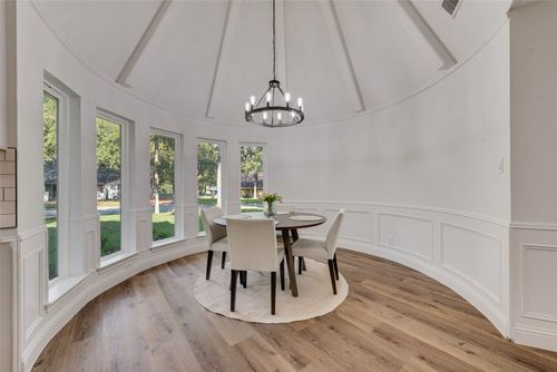 701 Oakmont Ln N, Fort Worth, TX, 76112-1002 | Card Image