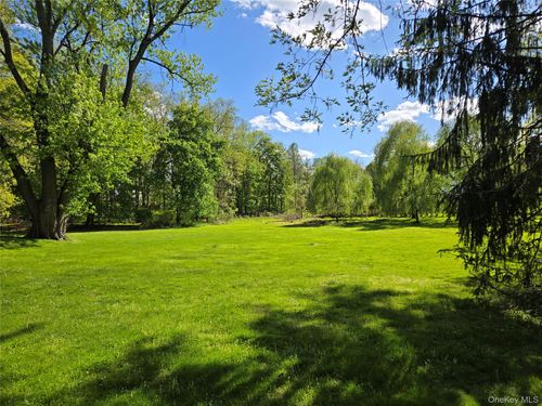 15 Rockledge Road, Harrison, NY, 10580 | Card Image