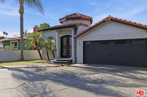14755 Valleyheart Dr, Sherman Oaks, CA, 91403-1601 | Card Image