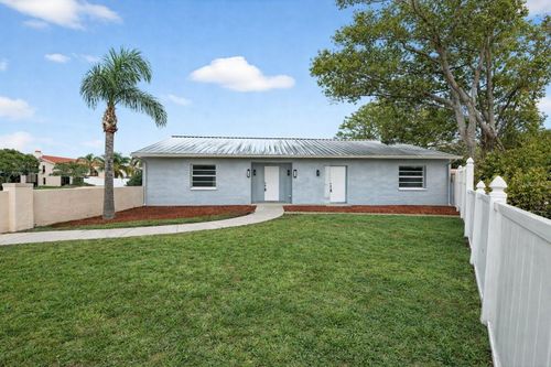 9824 Pocono St, PORT RICHEY, FL, 34668-3527 | Card Image