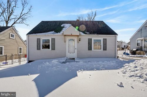 1825 Dutton Mill Rd, ASTON, PA, 19014-2833 | Card Image