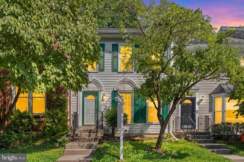 6016 Rockton Ct, CENTREVILLE, VA, 20121-3081 | Card Image