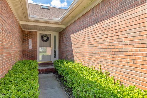 790 Snowbird Cir W, Saint Clair, MI, 48079-5590 | Card Image