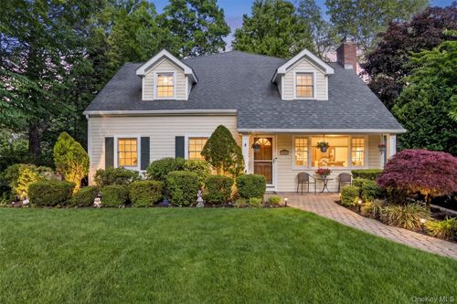 110 Park Dr, Eastchester, NY, 10709-5111 | Card Image