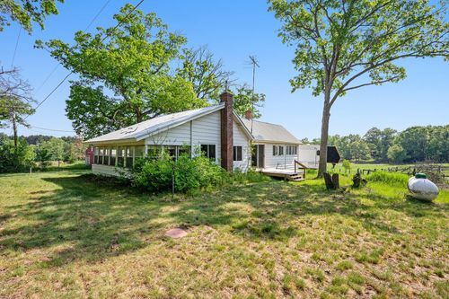 7034 Schow Rd, Holton, MI, 49425-9527 | Card Image