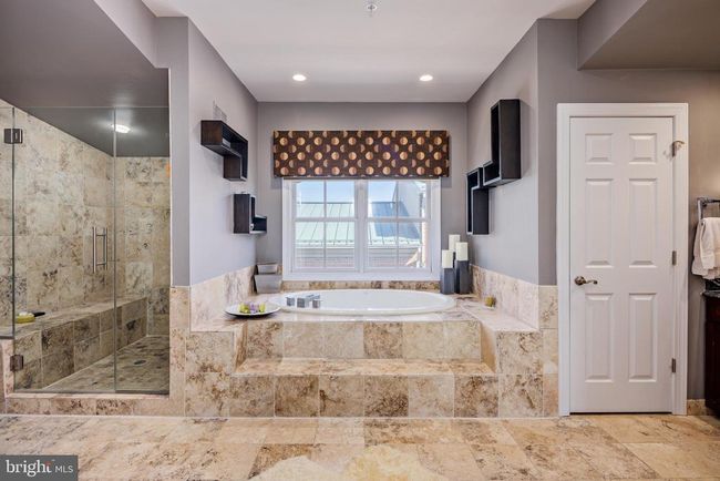 UNIT-3 - 2317 Boston St, Townhouse with 3 bedrooms, 4 bathrooms and null parking in BALTIMORE MD | Image 37