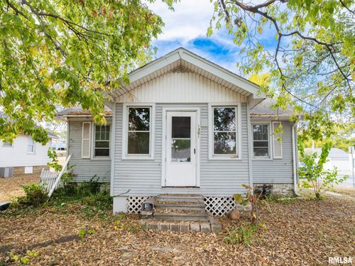 1301 S 7th St, Pekin, IL, 61554-5722 | Card Image