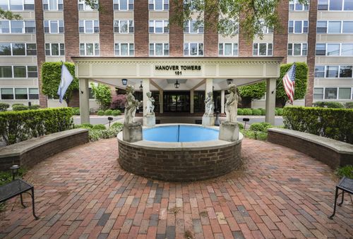 apt-8f-101 S Hanover Ave, Lexington, KY, 40502-1858 | Card Image