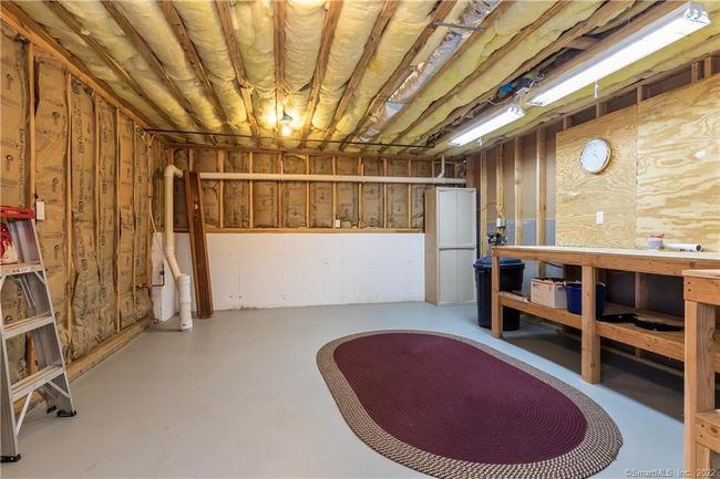 Workshop/storage; 17' x 15'. | Image 37
