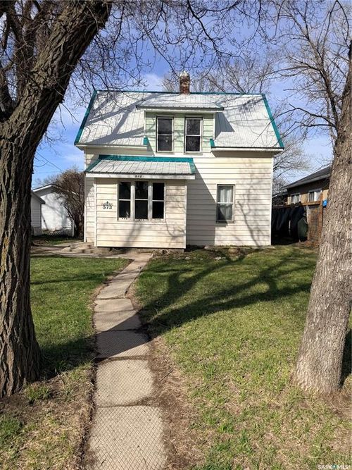 573 Centre St, Shaunavon, SK, S0N2M0 | Card Image