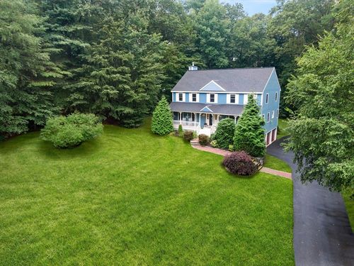 4 Swanton Way, Georgetown, MA, 01833-1158 | Card Image