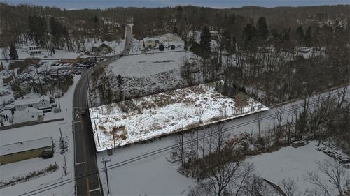 3771 Gibsonia Rd, Gibsonia, PA, 15044-9258 | Card Image