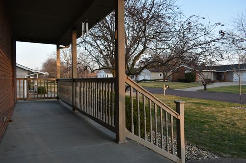 1308 W Carol Dr, Roanoke, IL, 61561-9651 | Card Image