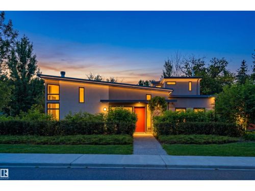9758 86 Ave Nw, Edmonton, AB, T6E2L4 | Card Image