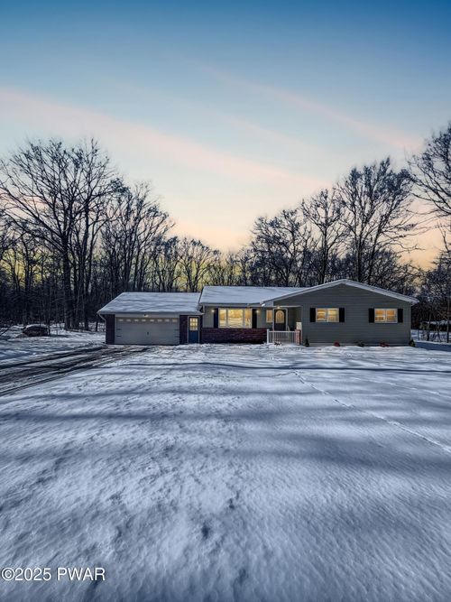 107 Mountain Laurel Dr, Clifford Twp, PA, 18421-7781 | Card Image