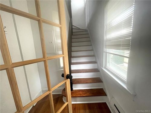 2-78 1st St, Harrison, NY, 10528-4428 | Card Image