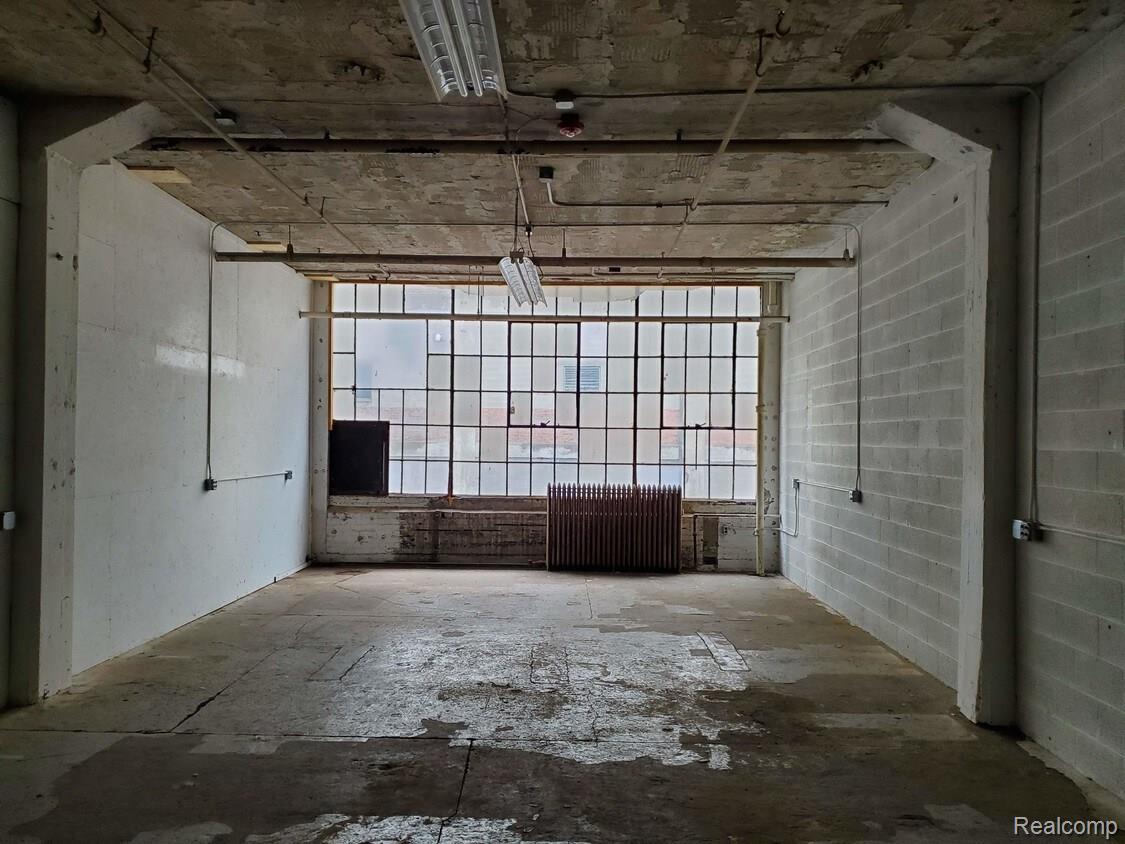 Commercial Lease in Detroit 3