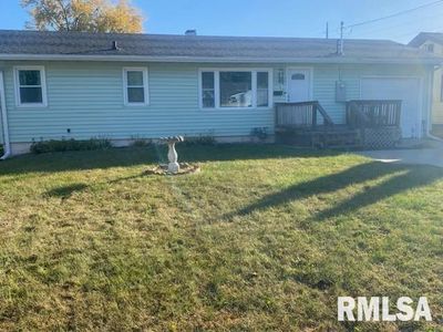 504 6 Th Avenue, House other with 3 bedrooms, 1 bathrooms and null parking in Camanche IA | Image 1