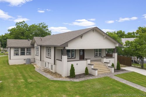 100 E Broadway Ave, Sulphur, OK, 73086-5031 | Card Image