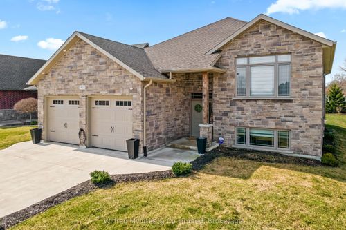 42 Mill St, Tiverton, ON, N0G2T0 | Card Image