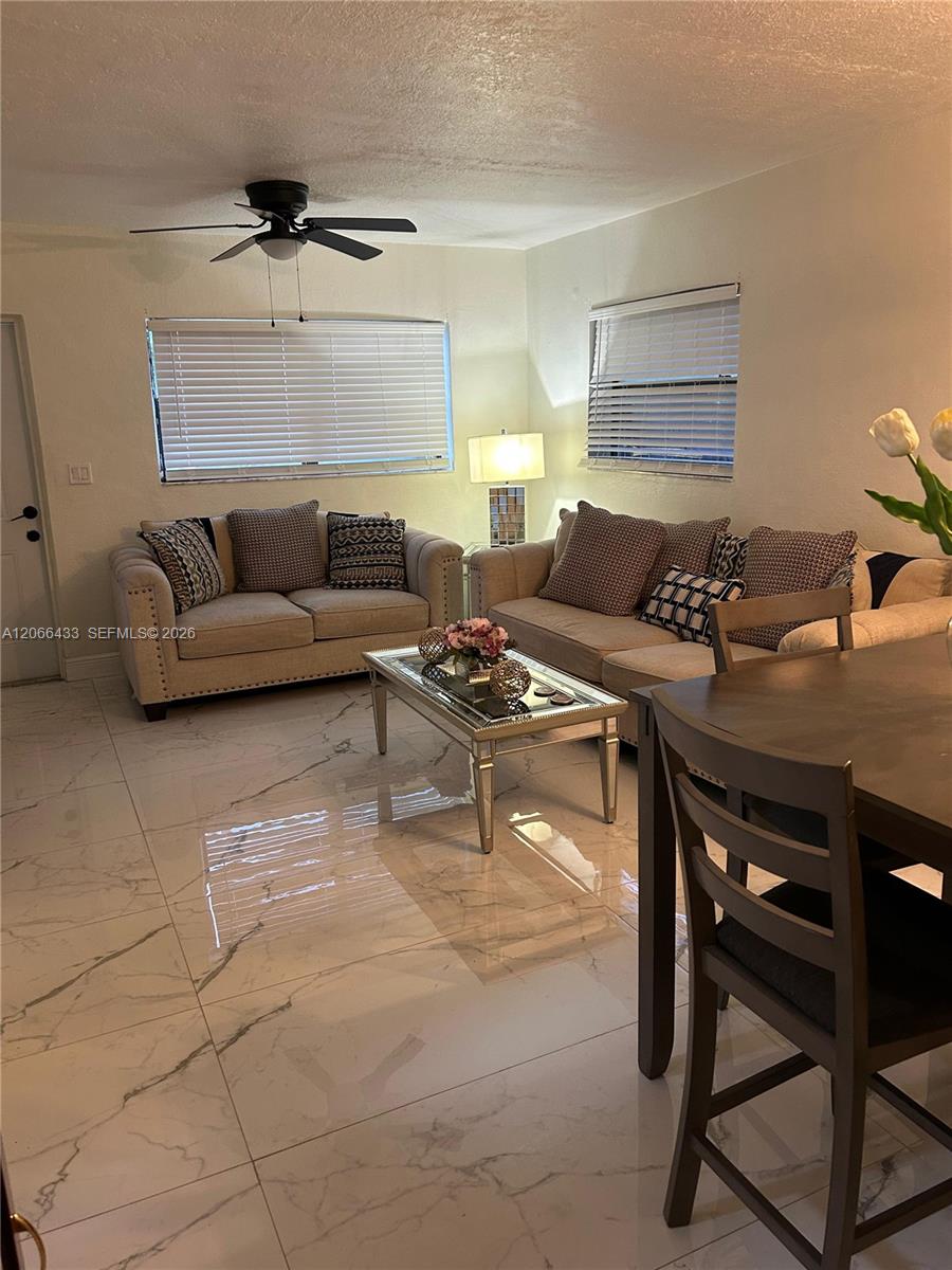 Residential Lease in Hollywood 4
