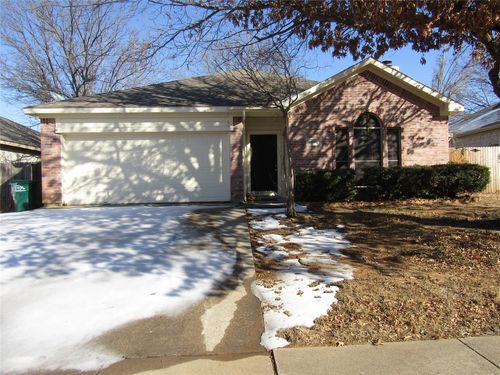 3933 Parkhaven Dr, Denton, TX, 76210-3423 | Card Image