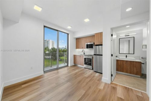 306-650 Sw 1st St, Miami, FL, 33130-1397 | Card Image