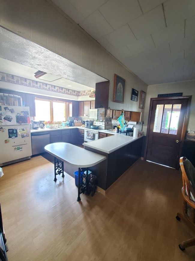 2271 200th Street, Home with 4 bedrooms, 1 bathrooms and 2 parking in Humboldt IA | Image 43