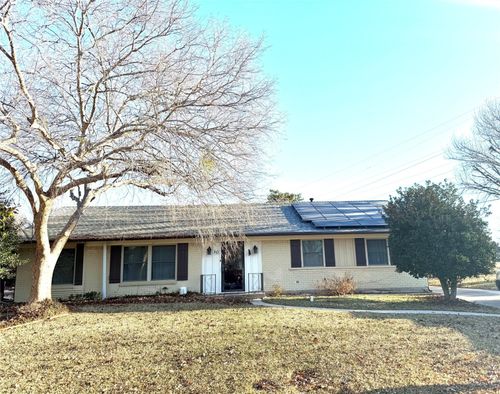 1401 Greenbrier Dr, Sherman, TX, 75092-2207 | Card Image