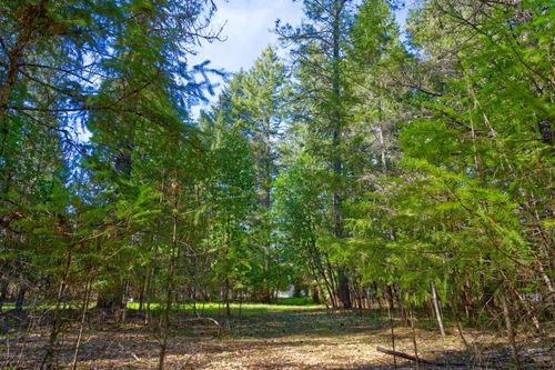389 Boyer Rd, Grants Pass, OR, 97526-8771 | Card Image